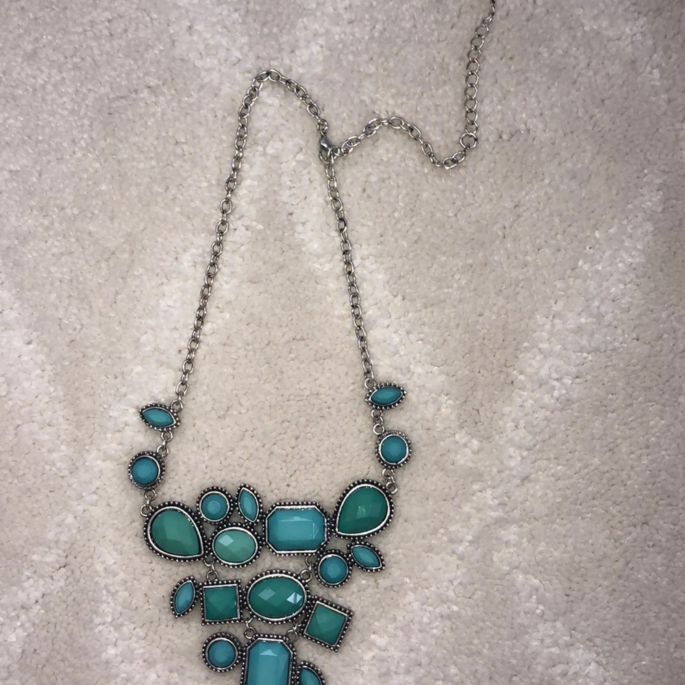 Turquoise Stone & Silver Necklace - Picture 3 of 3